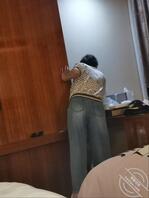 和骚妈独处酒店房间，我要忍不住了！1