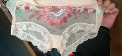 姑姑的骚内裤，想干姑姑大家看有没有机会1