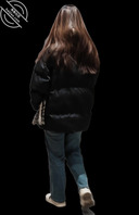 原创厕拍 看不清脸的小姐姐，年龄应该不大吧