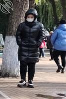 公园老头乐（这老逼好久没看见了第三张照片是这老逼长啥样太远不好拍）0