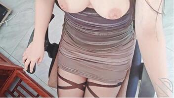 堕落嫂子20. 骚嫂子穿情趣内衣去上班，办公室里激情做爱，淫水喷了一桌2