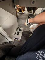 同事的裙底，真好看0