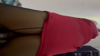 和骚逼老婆的自拍片段