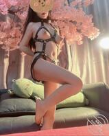 婊妹说你那么喜欢别人家的老婆我结婚了天天给你操好不好