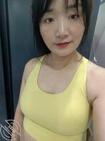 把我妈这个大骚货送到非洲贫民窟，会不会被黑人把逼操翻操烂0