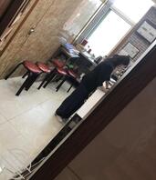 偷拍我妈，想入我妈。想找个野爹上我妈