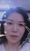 这是我三孃，也是40多岁了，但是有一股说不出来的韵味。2
