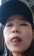我的专属贱狗女仆国强强一脸的骚逼样儿。求海友们射屏意淫返图，重口辱骂评论1