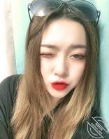 小骚逼陈菲，每天都被操。2