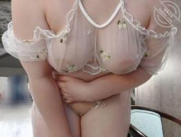 妖娆原创：乱伦丈母娘的刺激感，突破口就在鸡八插进骚逼里的瞬间，征服她2