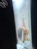 80后人妻少妇，奶子大，逼毛好黑，一定是个骚货，好想干她骚逼吃她的奶子0