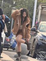 偷拍公园风骚女