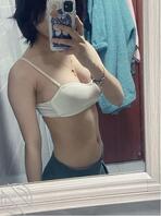 原创乱伦15）给妹妹一顿SP打屁股和骚逼，把妹妹嫩逼都打红了1