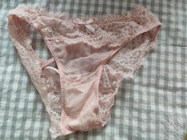 看看媳妇的玩具和内裤