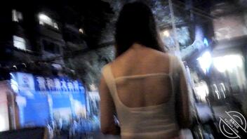 （原创）成都到遍地是妓女，温柔御姐型美女主动给我打折降价0