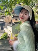 偷看我姐隐藏相册没想到这么骚0