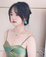 愿意盯着我的脸出来吗2