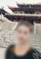 厕所偷拍 拍到熟人的逼逼真刺激  就不露脸了
