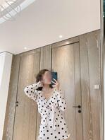 骚妈朋友圈的白色斑点连体衣2