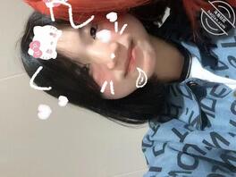 两个学校的小婊砸，一个以前初中的骚逼班长，一个以前高中的技女