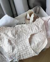 小姨子的房间