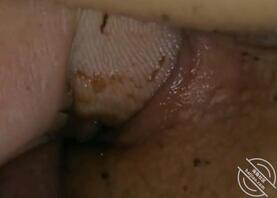 【真实原创】大三表妹要开学了，趁开学偷偷挖她的逼，没想到把屎给挖出来了2