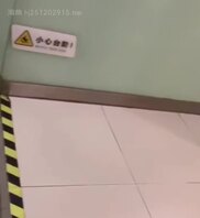 母狗任务返图，在男厕所张开腿玩跳蛋勾引路人艹