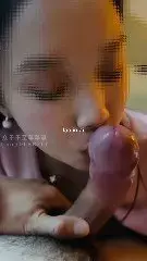 酒店约炮新作 微露脸酒店开房来一发 沙发上舔逼 镜子前啪啪好刺激！主动热情女上位狂插