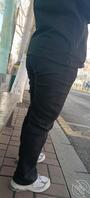 公交车站路边偷拍屁股，这款有喜欢的吗？看着肉乎乎的！好想拍一把