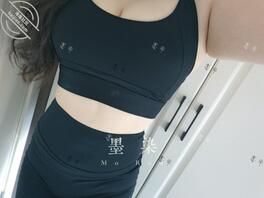 你们想看生理期的骚逼么0