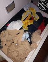 当经理的反差姐姐,射在姐姐蕾丝内裤上,在垃圾桶里发现了姐姐的自慰工具0