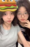 大家喜欢的高中生小学妹的同学1