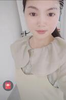 求帮姑姑衣服脱了。1