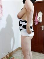 看看老婆怎么样，够不够骚？有想操的吗？1