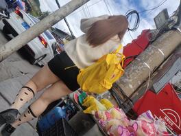 这肥臀看着真想狠狠地撞击1