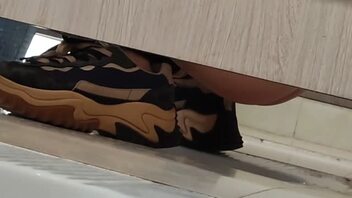 厕拍女大（转载）