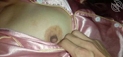 (原创)我和妈妈7,多天的试探、妈妈好像动情了,现在该用什么方式1