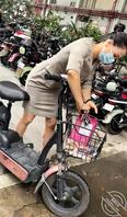 看到这个良家熟妇就想回家干妈妈逼0