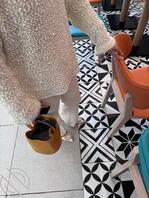 分享一下偷拍我家骚妈的生活照 换衣服的照片 和黑丝臭脚0