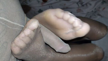 丝袜足交太爽了