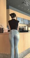 奶茶店买东西的，牛仔裤极品大屁股美女 偷拍2
