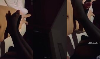 个人原创害羞的老婆帮我足交、好可爱嘻嘻