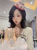 空姐小逼逼太紧了，真爽2