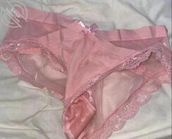 妈妈的内裤太香了 没有忍住内射了1