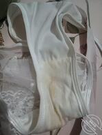 妈妈和姐姐的内裤1