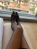 想艹酒店上班制服骚婶婶(3)这内裤 丝袜也太骚了
差点被发现 刺激死我1