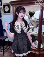 学姐黄雅琪被黑人抱住后入，估计屁眼都被操的脱肛了0