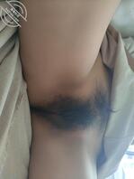 女儿的骚逼，年纪大了有点，操不动了想给她找个打鸡吧一起操2