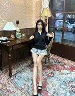 想出卖闺蜜让她当骚母狗