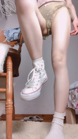 吊带萝莉学妹2